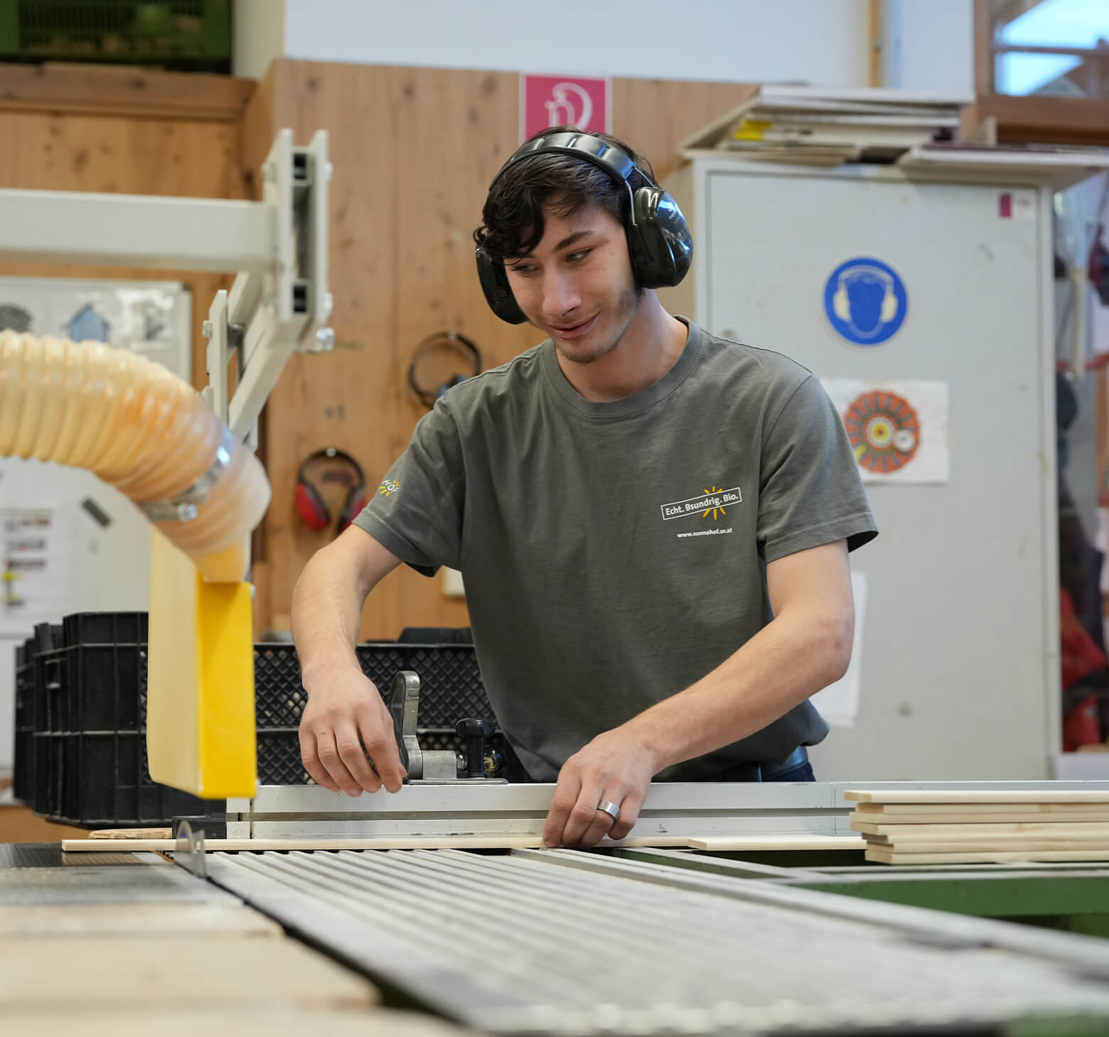 "Ich mag das. Das Arbeiten mit Holz!"