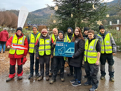 Weihnachtsaktion: Verkehrsverbund Vorarlberg spendet KlimaTickets VMOBIL an Sunnahof in Göfis